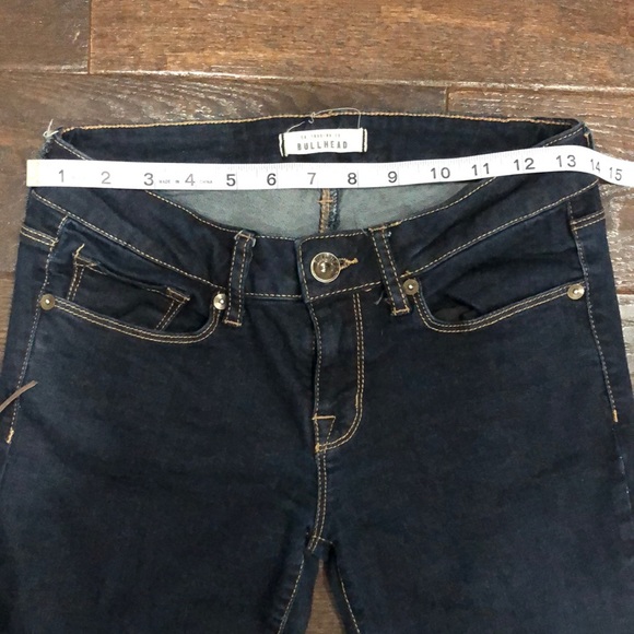 Bullhead Size 5 Mid Rise Skinny Jeans - Picture 9 of 9